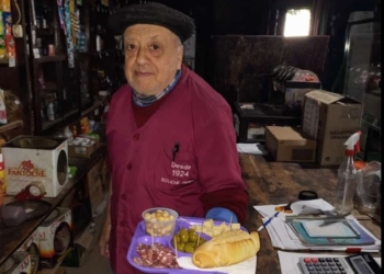 Volvió un emblema: el “Boliche de Pérez” reabrió con sus picadas