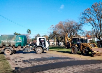 Andino construye lomos de burro sobre la Ruta Provincial s26