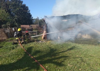 San Genaro: incendio de un galpón causó susto en los vecinos