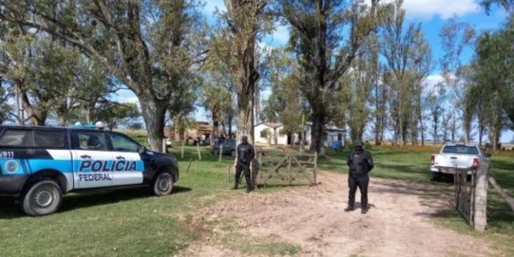 Rescataron de un campo a dos jubilados que eran sometidos a explotación laboral