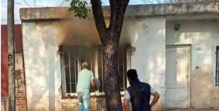 Tres hermanitos jugaban con un encendedor y provocaron un incendio