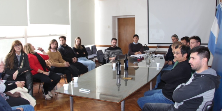 Buscan fomentar la producción de vinos en la región y suman a Serodino