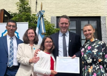 Un chef totorense fue distinguido en Noruega por contribuir con su labor en el exterior