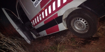 Una ambulancia con una paciente despistó en Ruta 34, en Centeno