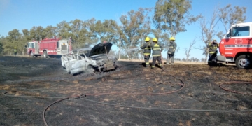 Una camioneta ardió en llamas cuando circulaba por Ruta 34