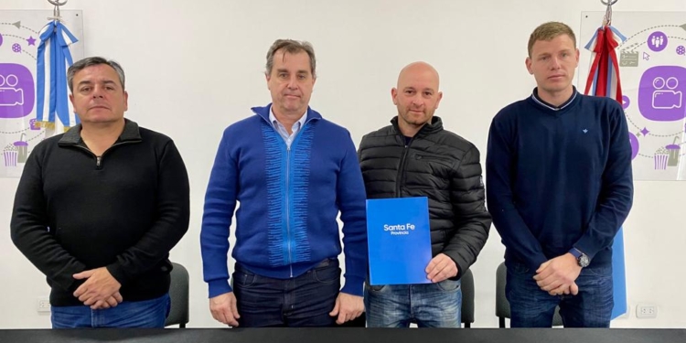 Firmaron convenios para Centros de Día en Centeno, Coronda y Gálvez