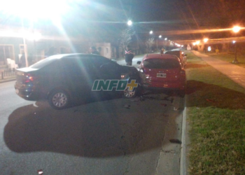 Monje: un auto chocó a otros dos estacionados sobre Ruta 11