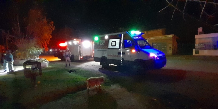 Un hombre y sus dos pequeños hijos se intoxicaron con monóxido de carbono