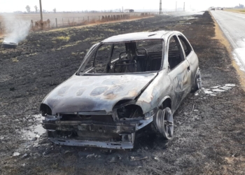 Bajó de su auto y se le prendió fuego cuando viajaba sobre Ruta 34