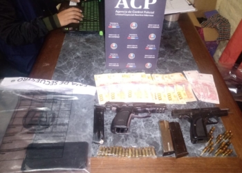 Detuvieron a dos efectivos por la faltante de dinero que era de la víctima de un choque