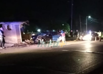 Un joven de Timbúes se estrelló contra una garita de colectivos en Oliveros