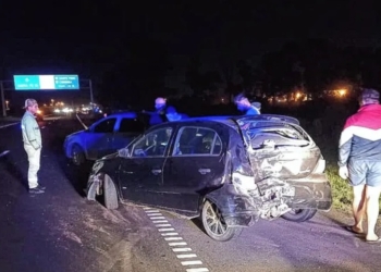 Seis años de prisión para dos hombres por colocar piedras sobre autopista