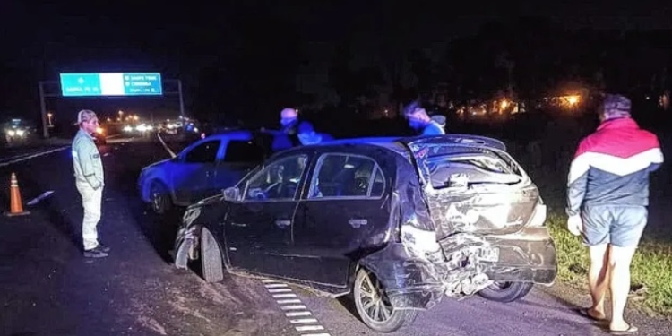 Seis años de prisión para dos hombres por colocar piedras sobre autopista