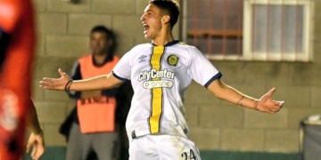 Alejo Véliz la rompió y volvió a darle el triunfo a Central