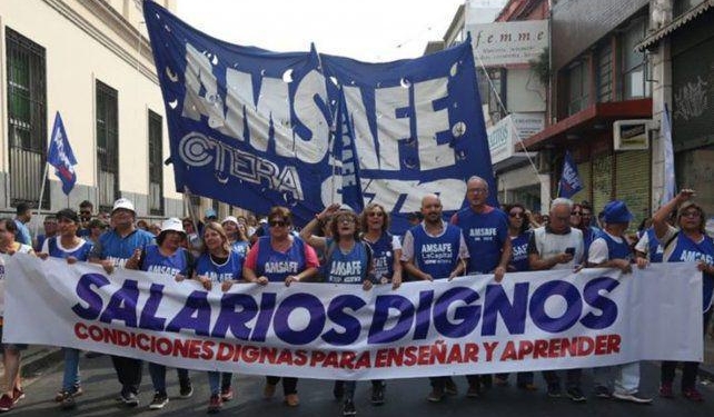 Paritarias: docentes de Amsafé definirán si van nuevamente al paro