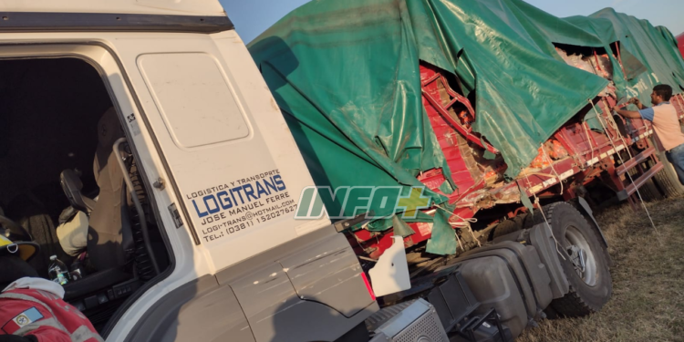 Dos camiones chocaron sobre Ruta 34 en Centeno