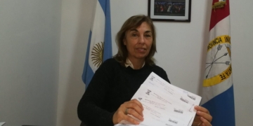 Gaboto entregó los primeros carnet de obra social a pescadores: «Es una satisfacción»