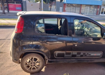 Le robaron a un bombero y pide recuperar su PC y un elemento con el cual brinda RCP