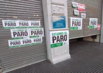 Más gremios estatales se suman al paro por paritarias en la Provincia