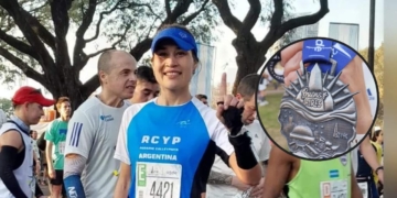 Marina representó a Maciel en los 21K de Buenos Aires junto a más de 20 mil corredores