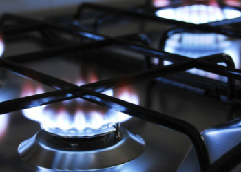 Este lunes comienzan a regir los nuevos cuadros tarifarios de electricidad y gas