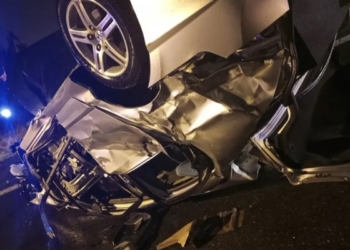 Robó un auto, volcó y fue al hospital: lo descubrieron por una zapatilla