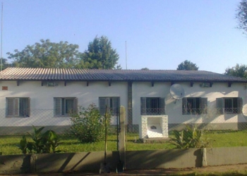 La Escuela de La Ribera cumple 80 años: invitan a compartir historias y fotos