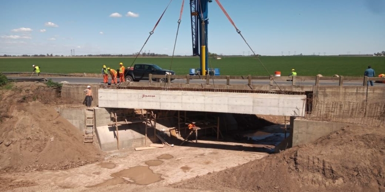 «Estaría terminado a fin de año»: avanza la obra del nuevo puente de Ruta 91