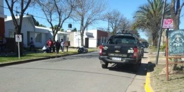 Dos heridos en San Genaro tras un choque: el conductor de la bicicleta huyó del lugar