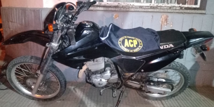 Increíble: cayó un policía acusado de robar en un comercio de Oliveros