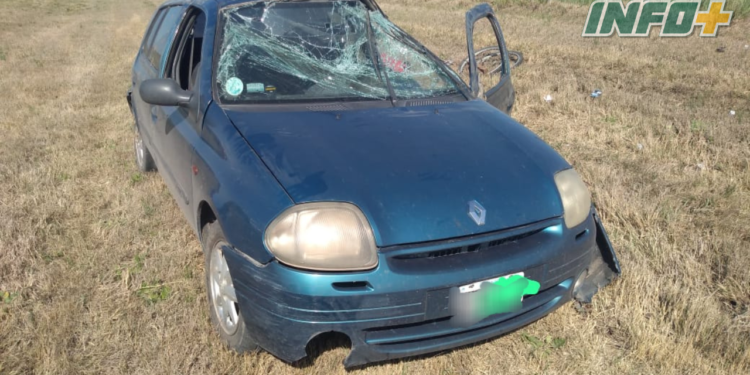 Regresaban de trabajar y volcaron entre San Genaro y Diaz