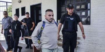 Femicida vivió en la región, lo rechazan en todos lados y denunciará en el INADI