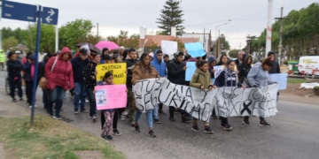 Justicia por Estefi y Maxi: una conmovedora marcha unió a Timbúes y Arocena