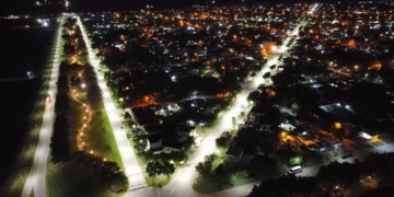 Se encendieron las nuevas luces del Bulevar Rivadavia en Totoras