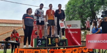 Más de 100 corredores en la maratón de Totoras: los ganadores