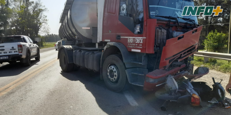 Un camionero de Timbúes chocó con una moto: murió el conductor del birrodado