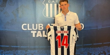 El oliverense Juan Cruz Giacone firmó su primer contrato profesional