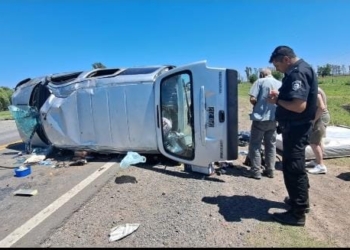 Vuelco y milagro en Ruta 34: una pareja herida