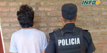 Le pidió que le pague el alquiler y el inquilino la azotó contra un portón