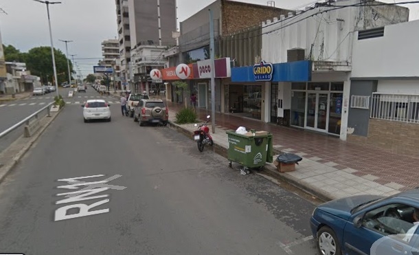 Una joven de Barrancas salió de trabajar y le robaron en una heladería de San Lorenzo