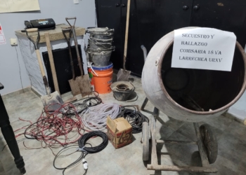 Se ofreció a cuidar las herramientas de su vecino pero las publicó en Facebook para venderlas