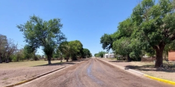 Carrizales finalizó la primera cuadra de cordón cuneta y va por más