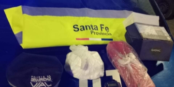 Detuvieron a un hombre sobre autopista con marihuana y cocaína