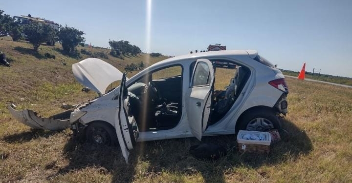 Una familia de Uruguay sufrió lesiones al accidentarse en autopista