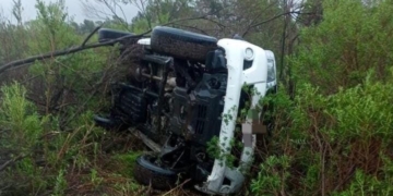 Una mujer de Oliveros despistó y volcó con su camioneta en autopista