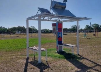 Carrizales ya cuenta con su estación solar reparada 