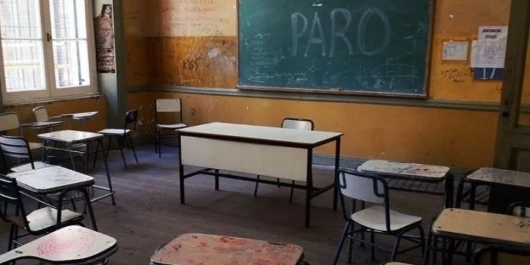 Los docentes votaron por el paro y las clases no arrancarán el 1 de marzo