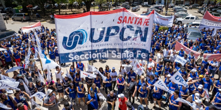 Paritarias en Santa Fe: el gobierno realizó una nueva propuesta a trabajadores estatales