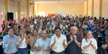 Coronda: más de 300 docentes debatieron sobre educación con Pullaro y Tejeda