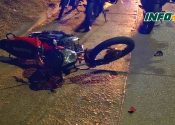 Un joven falleció al chocar en su moto contra un auto en San Lorenzo 